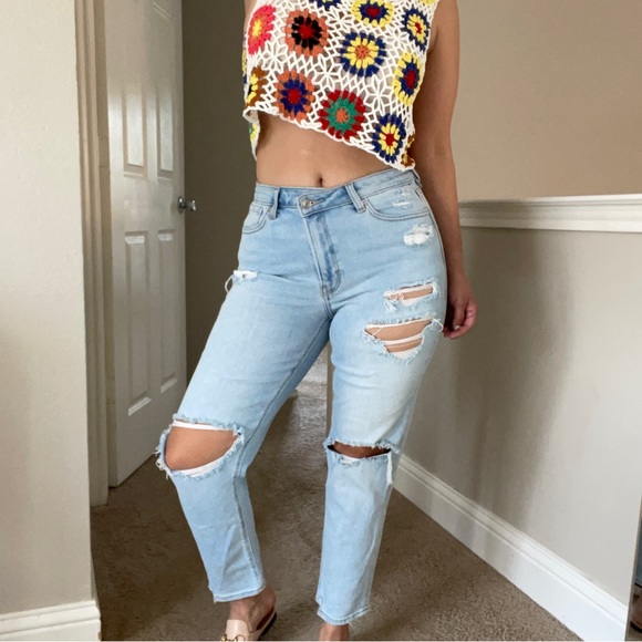 American Eagle Outfitters Denim - American Eagle Crossover Highest Ruse Mom Jean size 6